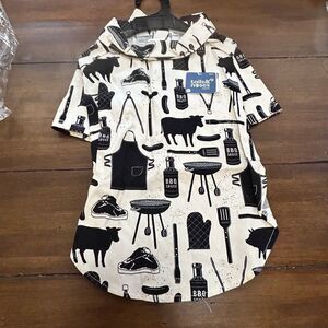 Dog / Puppy Button Up Bar-B-Que Shirt Size Large